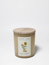 White Flowers 10 oz scented candle